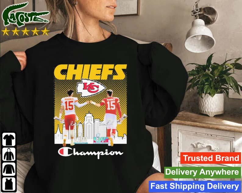 Kansas City Chiefs Patrick Mahomes Super Bowl Lvii Champions Signatures Sweatshirt
